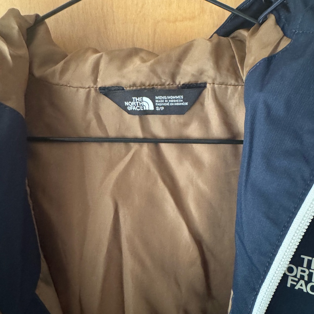 The North Face Men's Jacket in Dark Blue and Tan - Picture 2 of 4